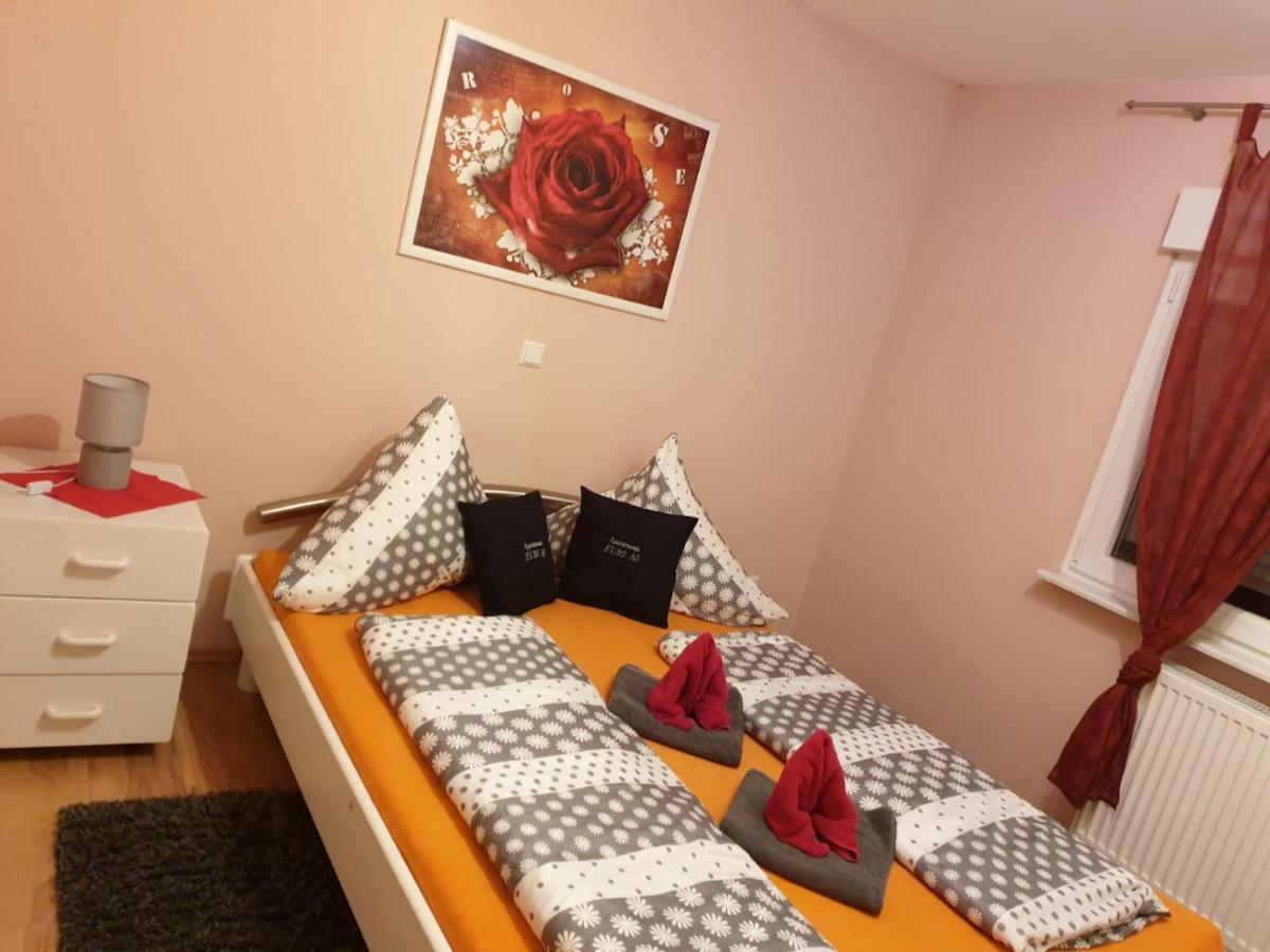 Apartment Euro As Kappel-Grafenhausen Exteriör bild
