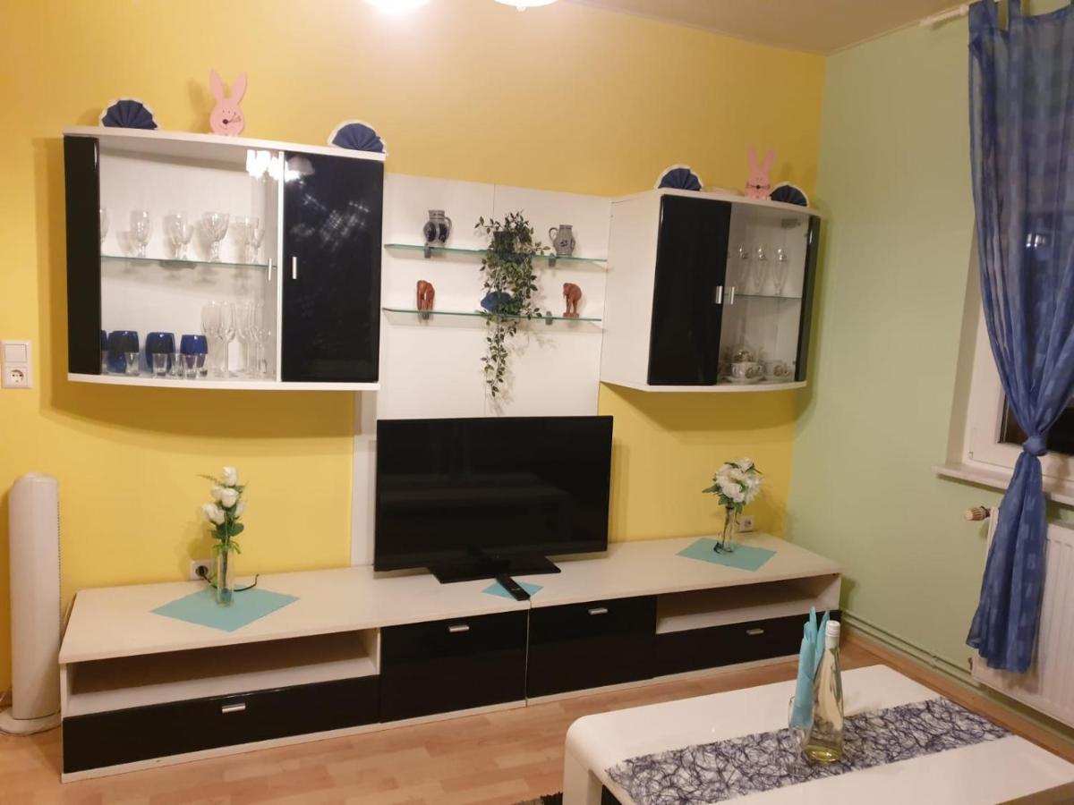 Apartment Euro As Kappel-Grafenhausen Exteriör bild