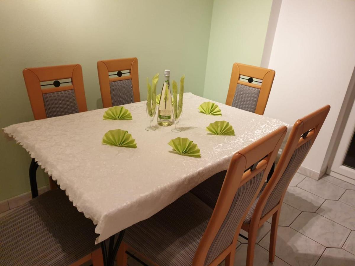 Apartment Euro As Kappel-Grafenhausen Exteriör bild